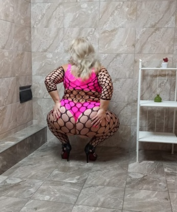 Проститутка Зина